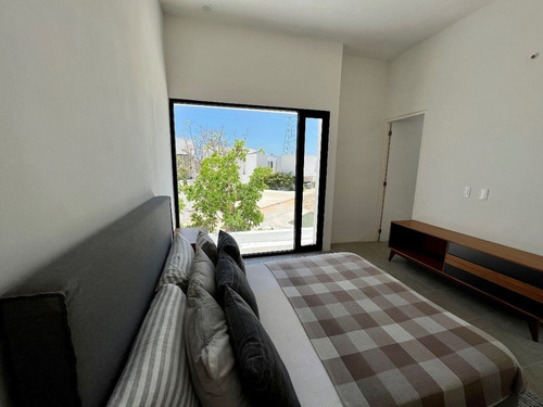 Casa En Venta En Merida, Oasis Cholul, Privada Con Amenidades, Mod 225