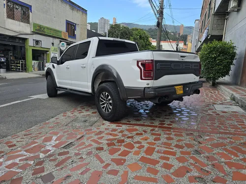 Ford F-150 3.5 Svt Raptor Supercrew