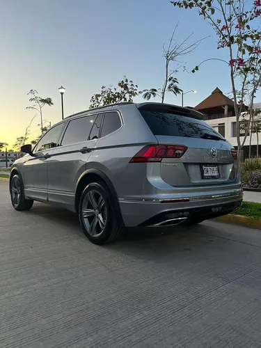 Volkswagen Tiguan 1.4 R-line