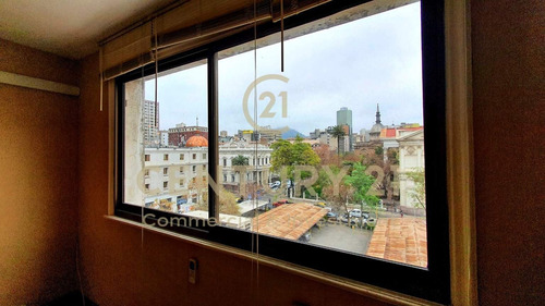 Vendo Oficina En Santiago Centro.