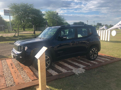 Imagen 9 de 15 de Jeep Renegade Longitude