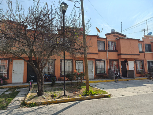 Confortabler Casa En Privada Ojo De Agua Tecamac Edo. Mex.