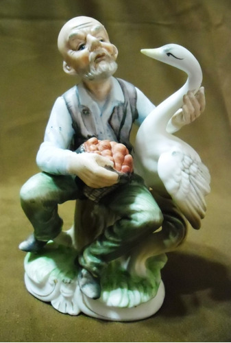 Figura Antigüa De Anciano Con Cisne De Porcelana Japon 16cm