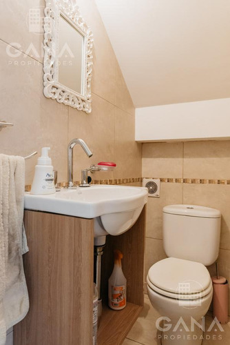 Venta Casa Fisherton - 3 Dormitorios Con Jardín Y Parrilla.