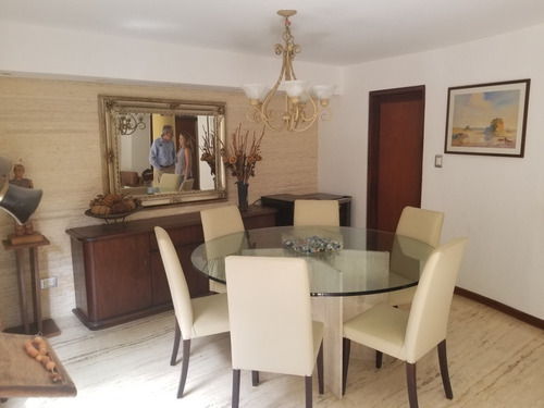 Venta De Casa En Urb San Luis Con Garita De Seguridad