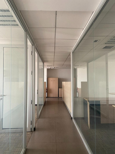 Imagen 8 de 12 de 2 Oficinas Con Gran Ubicación En Santiago Centro