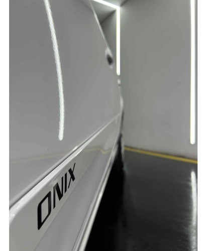 Chevrolet Onix 1.4 MPFI LT 8V FLEX 4P MANUAL