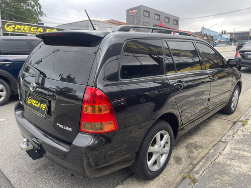 Toyota Corolla Corolla Fielder 1.8 16V (aut)
