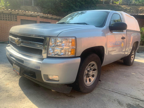 Chevrolet  Silverado 4x2