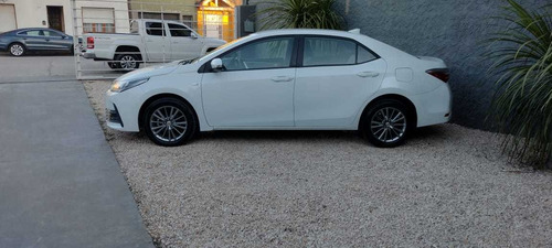 Imagen 4 de 7 de Toyota Corolla 1.8 Xei Cvt 140cv 2017