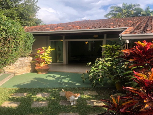 Imagen 30 de 30 de En Venta Espectacular Quinta Ubicada En La Lagunita Country Club