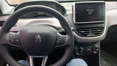 Peugeot 208 1.6 Allure
