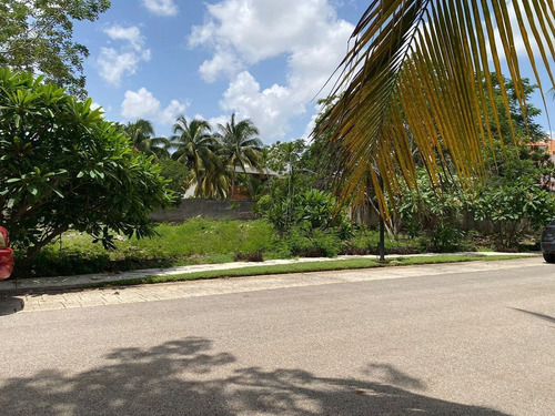 Terreno En Venta En Privada Montecristo