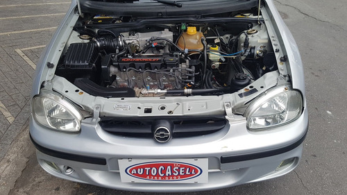 Chevrolet Corsa Sedan Classic 1.6 Spirit Automático