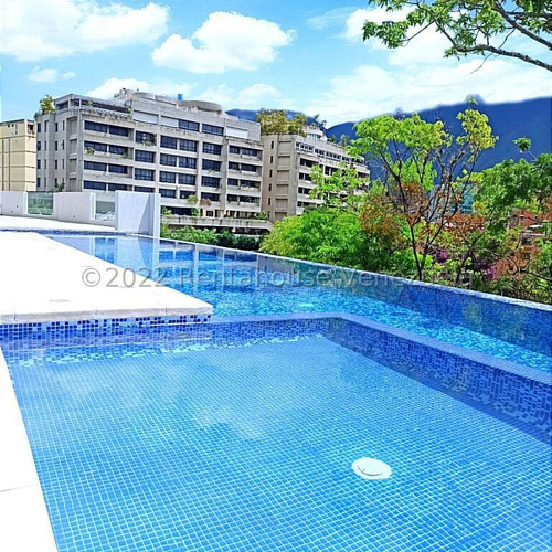 Alquiler De Espléndido Apartamento En Las Mercedes / Cl. Mls-24-22182
