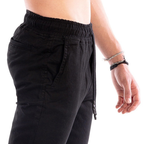 Imagen 6 de 7 de Pantalón Jogger De Gabardina Para Hombre Color Negro