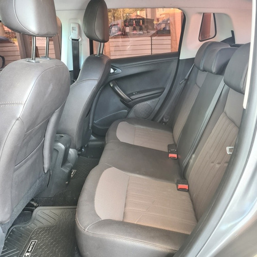 Imagen 8 de 15 de Peugeot 2008 2017 1.6 Thp Sport Credito Gps Camara Techo