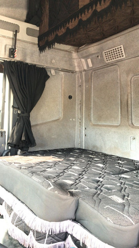 Imagem 11 de 15 de Iveco 440