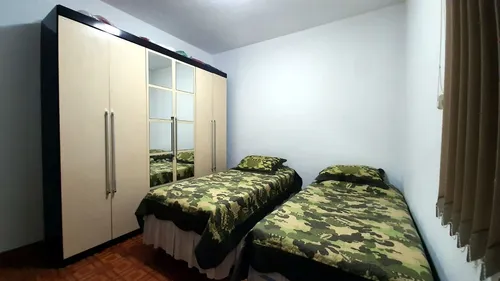 Vende-se Casa Com 4 Dormitórios E 3 Banheiros