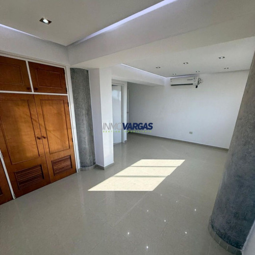 Apartamento En Venta - Catia La Mar