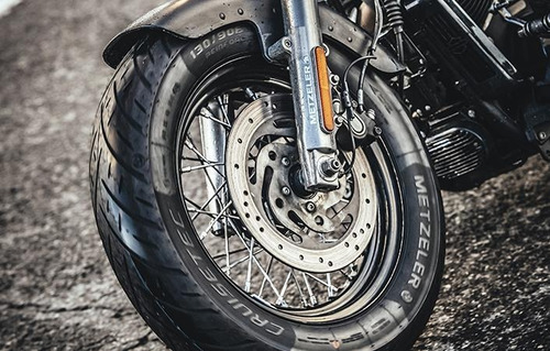 Pneu Moto Traseiro 130/90b16 73h Cruisetec Metzeler