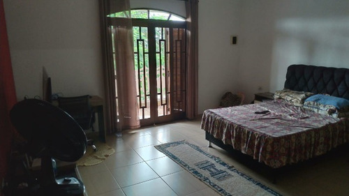 Imagem 12 de 19 de Casa À Venda Na Rua Maria Helena, Jardim Gabriela I, Jandira - Sp - Liv-13816
