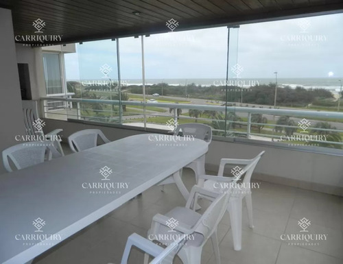 Apartamento En Brava Frente Al Mar, Alquiler