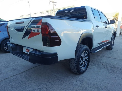Imagen 6 de 17 de Toyota Hilux V6 Gr-s