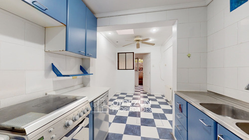 Casa En Venta De 4 Dormitorios 2 Baños 2 Estacionamientos