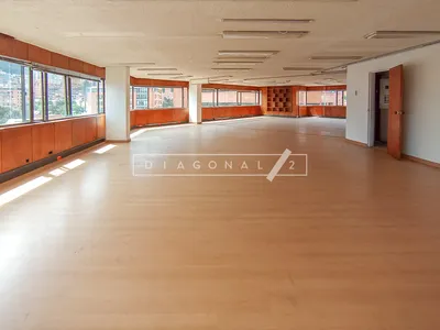 Oficina en arriendo