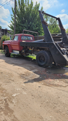 Camion Ford 700 Porta Volquete