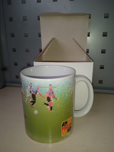Imagem 3 de 3 de Caneca Mecolour 325ml Exclusiva, By Anna Poulain, Com Caixa