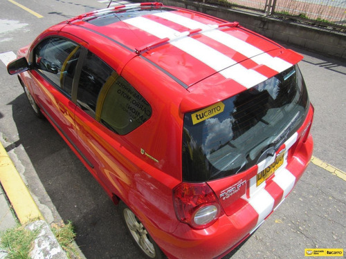 Imagen 23 de 25 de Chevrolet Aveo Emotion 1.6 Transformer