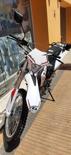 Imagen 4 de 10 de Beta Tr 200 (0km) - El Flaco Motos