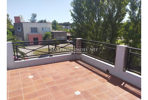 Casa En Venta En Canning Barrio Malibu