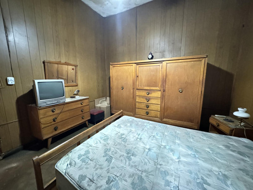 Venta - Casa Interna De Tres Dormitorios Con Patio. Rosario, Barrio Luis Agote