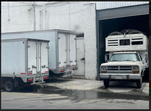 Renta De Bodega Comercial En Iztapalapa, Frente A Central De Abastos Le399