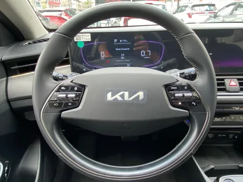 Kia K3 Cross 1.6 Zenith