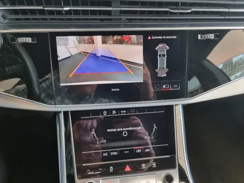 Audi Q8 2021