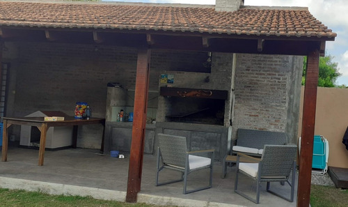 Impecable Casa Muy Soleada Linda Ubicación Buena Oportunidad