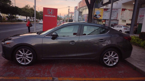 Imagen 2 de 15 de Mazda Mazda 3 2018 4p Sedn S Grand Touring L4/2.5 Aut