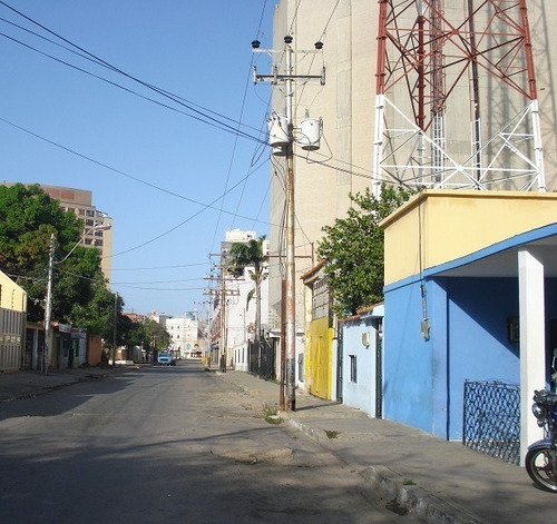 Imagen 4 de 10 de Re/max 2mil Vende Excelente Terreno En Porlamar A Una Cuadra De La Av. 4 De Mayo - Isla De Margarita