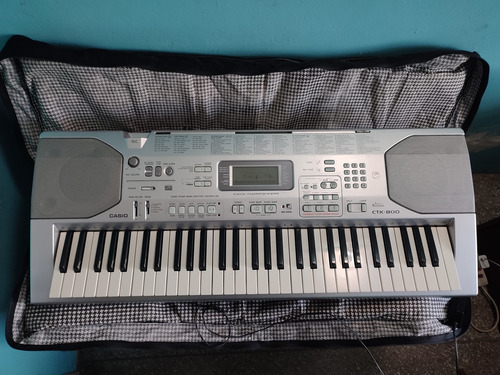 Piano Marca Casio Modelo Ctk 800 (Usado)
