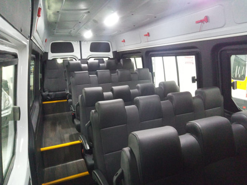 Sprinter Escolar Com 28 Lugares 2025