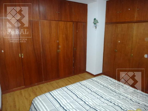 Casa Alquiler O Venta Santa Genoveva, 3 Dormitorios, 3 Baños, Quincho-garaje Y Jardín