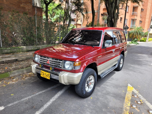 Mitsubishi Montero 3.0 V43 Wagon