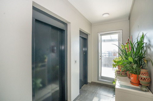 Penthouse Único En Haedo Con Terraza Y Cochera