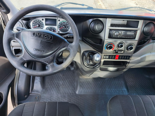 Iveco Daily 35s14 Ano 2013 Chassi - Covelp Americana