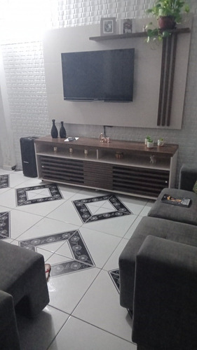 Casa1 São 4 Cômodos Casa2 São Dois Cômodos E 1 Banheiro