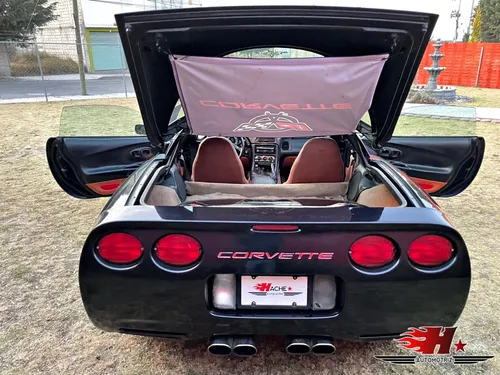 Chevrolet Corvette Convertible 6vel Mt